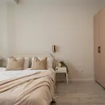 Modern 2br - Balcony Views On Blvd Corneliu Coposu شقة بوخارست