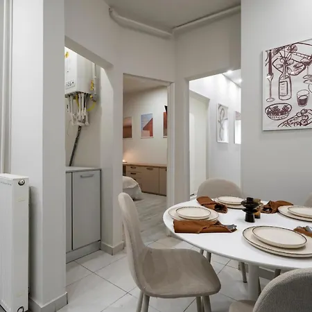 Modern 2br - Balcony Views On Blvd Corneliu Coposu Apartament