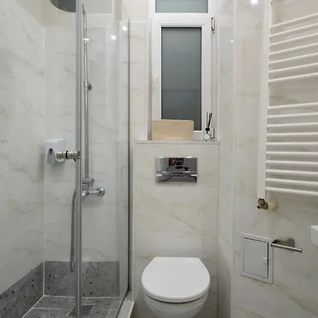 Modern 2br - Balcony Views On Blvd Corneliu Coposu Apartament *