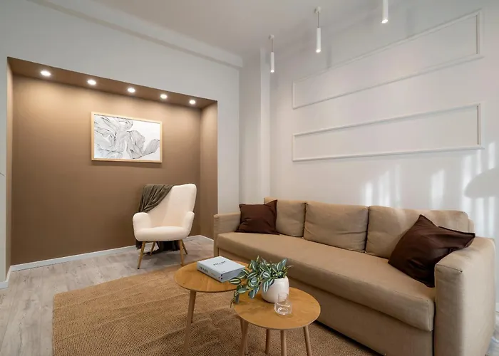 Modern 2br - Balcony Views On Blvd Corneliu Coposu Apartman