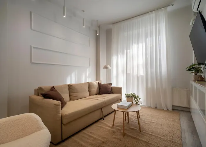 Modern 2br - Balcony Views On Blvd Corneliu Coposu Bukarest