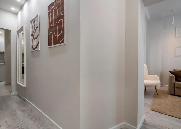 Modern 2br - Balcony Views On Blvd Corneliu Coposu Apartament