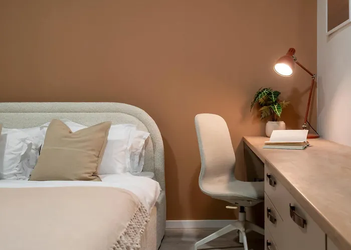 Modern 2br - Balcony Views On Blvd Corneliu Coposu Apartament *