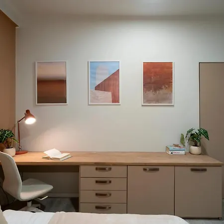 Modern 2br - Balcony Views On Blvd Corneliu Coposu *