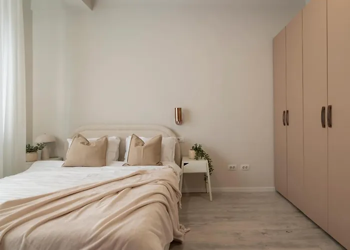 Modern 2br - Balcony Views On Blvd Corneliu Coposu Apartment Bucharest