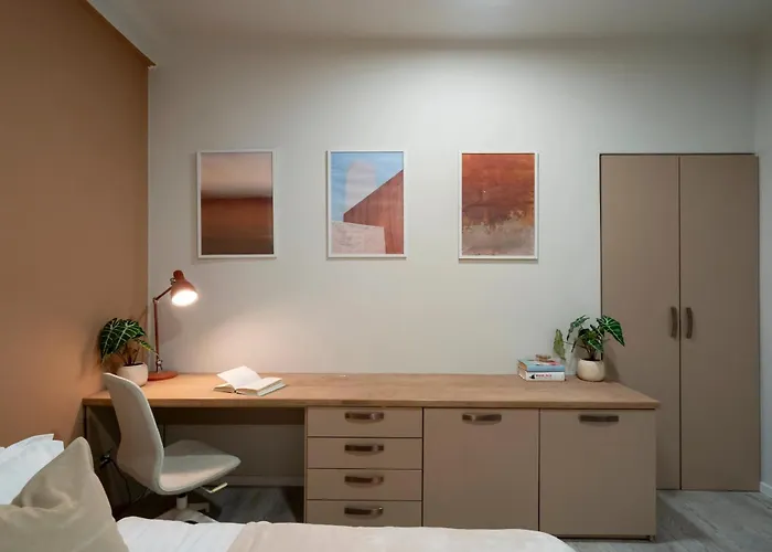 Modern 2br - Balcony Views On Blvd Corneliu Coposu *