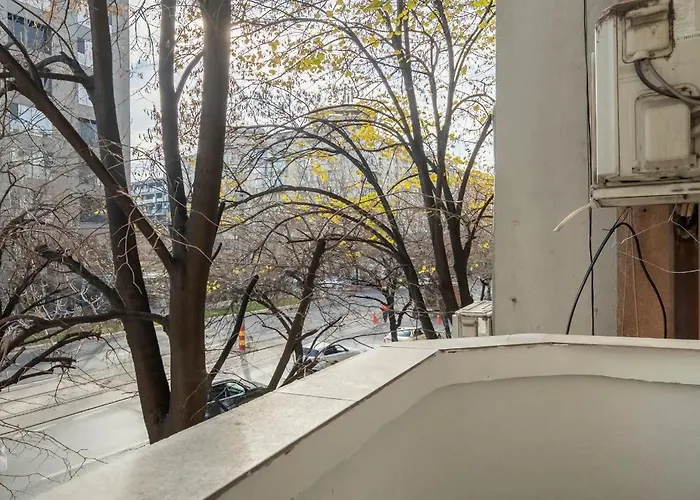 Lägenhet Modern 2br - Balcony Views On Blvd Corneliu Coposu